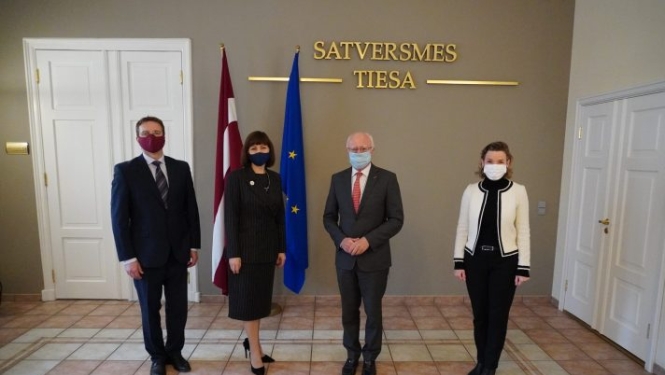 Satversmes tiesu apmeklē Francijas Valsts padomes viceprezidents Bruno Lasērs