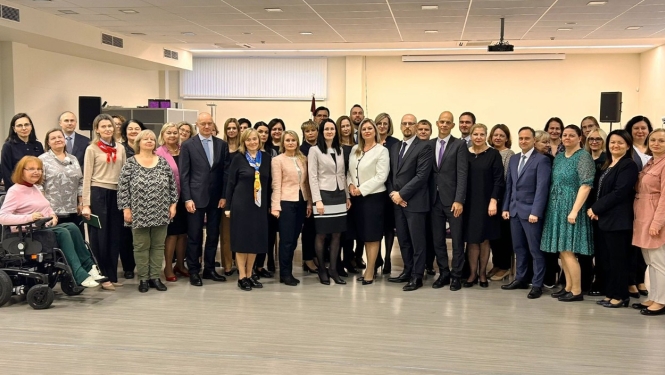 Satversmes tiesa stiprina dialogu ar administratīvajām tiesām