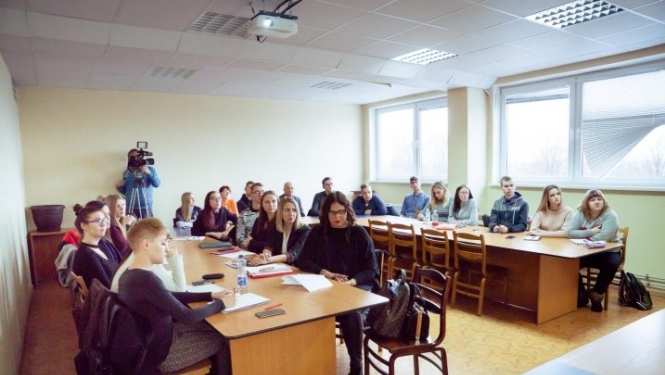Satversmes tiesas tiesnesis Gunārs Kusiņš tiekas ar Daugavpils Universitātes tiesību zinātņu studentiem