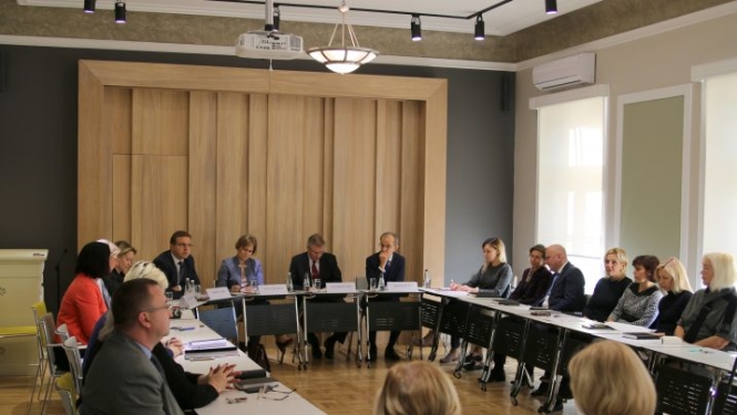 Tiesu dialogā – Satversmes tiesas tiesneši un Rīgas apgabaltiesas Civillietu tiesas kolēģijas tiesneši