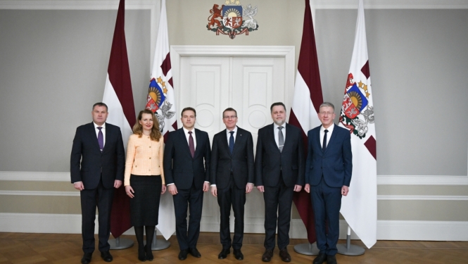 Satversmes tiesas priekšsēdētājs ar Valsts prezidentu un tieslietu sistēmas augstākajām amatpersonām pārrunā tieslietu jomas aktualitātes 2024. gadā