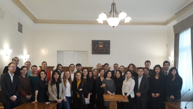 Satversmes tiesā viesojas Rīgas Juridiskās augstskolas intensīvās studiju programmas dalībnieki