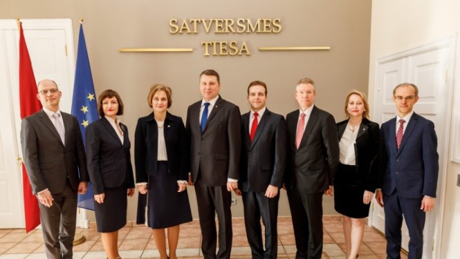 Satversmes tiesā viesojas Valsts prezidents Raimonds Vējonis