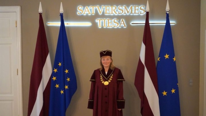 Satversmes tiesas tiesneša amatā stājas Dr.iur. Jautrīte Briede