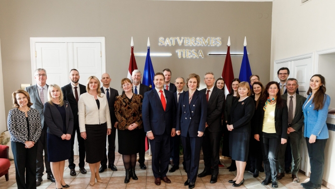 Satversmes tiesu apmeklē Eiropas Savienības Tiesas delegācija