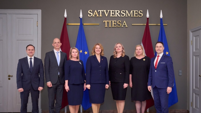 Satversmes tiesas tiesneši tiekas ar Ministru prezidenti Eviku Siliņu