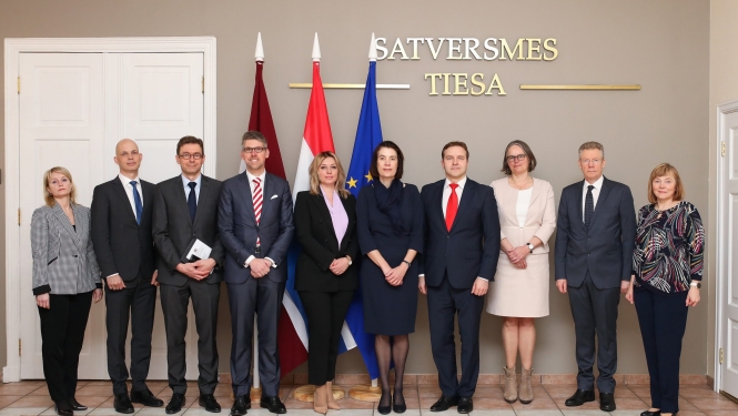 Divpusējā dialoga ietvaros tiekas Satversmes tiesas un Nīderlandes Augstākās tiesas tiesneši