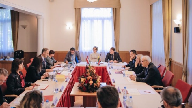 Noslēdzas Satversmes tiesas, Igaunijas Augstākās tiesas un Lietuvas Konstitucionālās tiesas tiesnešu tikšanās