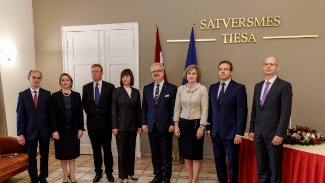 Valsts prezidents Egils Levits tiekas ar Satversmes tiesas tiesnešiem