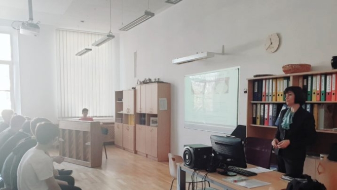 Satversmes tiesas priekšsēdētājas vietniece Sanita Osipova viesojas pamatskolā “Rīdze’’