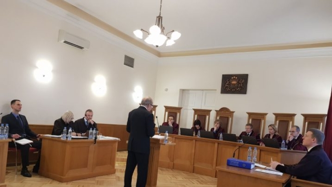Satversmes tiesa rīt plkst. 13.00 turpinās izskatīt lietu par normām, kas no 2018. gada 1. janvāra samazina piespiedu nomas maksas apmēru