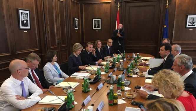 Satversmes tiesa stiprina divpusējo sadarbību ar Austrijas Konstitucionālo tiesu