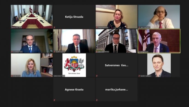 Satversmes tiesas tiesneši un Ministru prezidents runā par risinājumiem spriedumu izpildes efektivitātes celšanai