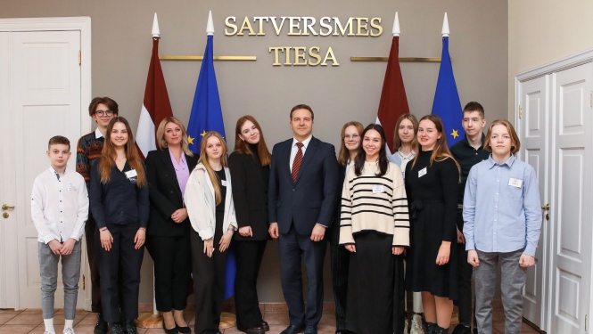 Satversmes tiesā norisinās “Ēnu diena 2023”