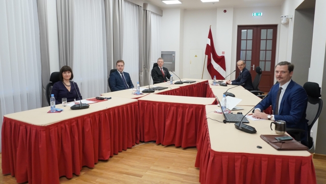 Satversmes tiesas tiesneši stiprina dialogu ar ārvalstu diplomātiem Latvijā