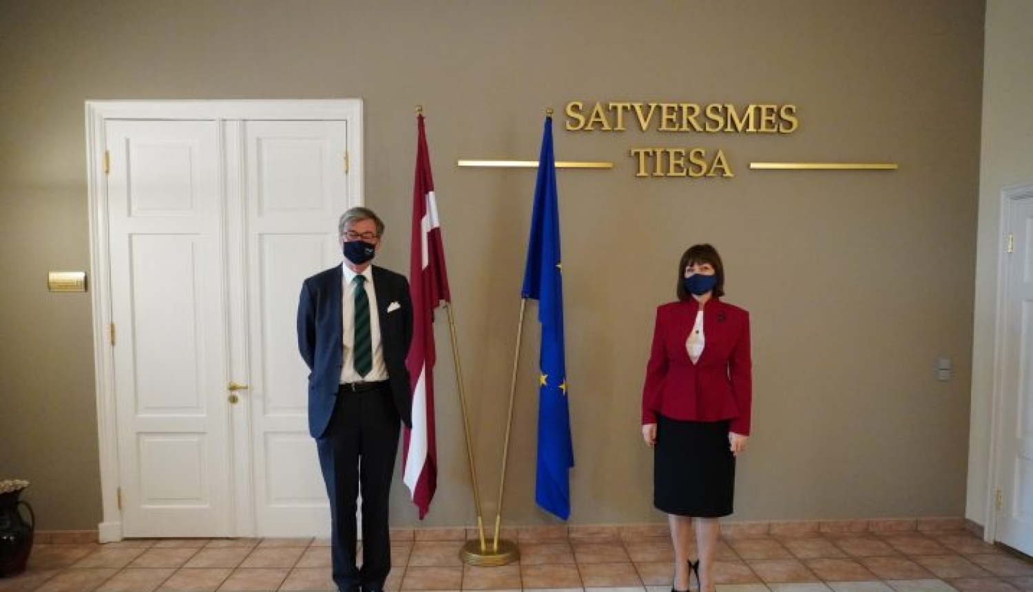 Satversmes tiesā viesojas Vācijas vēstnieks Latvijā Kristians Helts