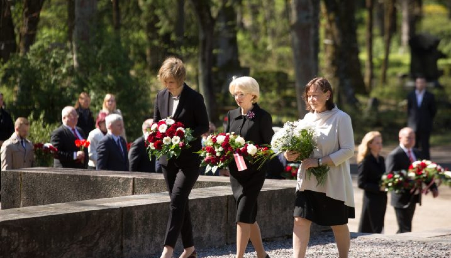 Satversmes tiesas tiesneši godina Satversmes sapulces sasaukšanas dienu