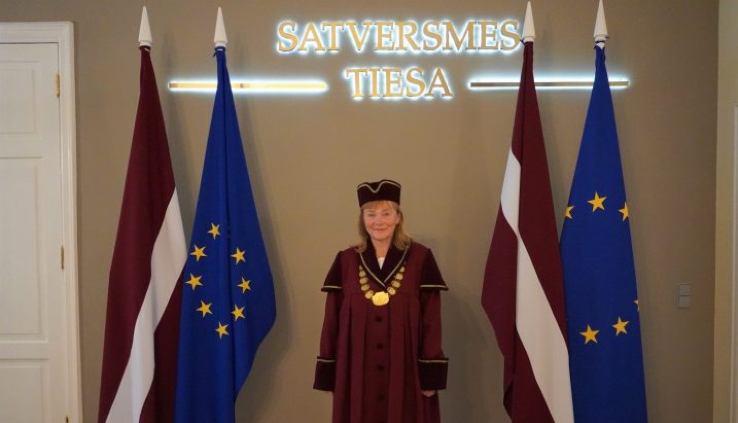 Satversmes tiesas tiesneša amatā stājas Dr.iur. Jautrīte Briede