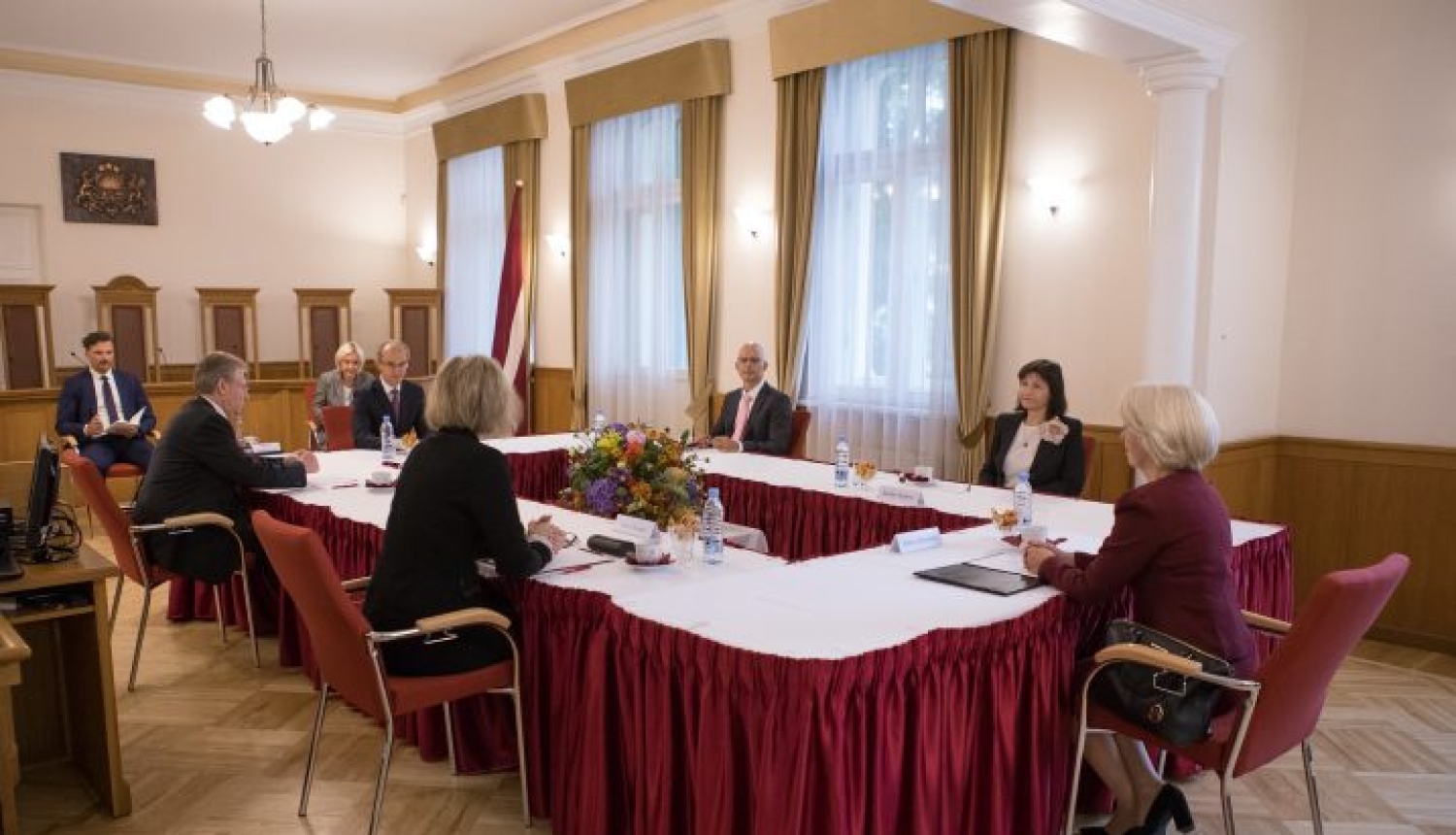 Satversmes tiesu apmeklē Saeimas priekšsēdētāja Ināra Mūrniece