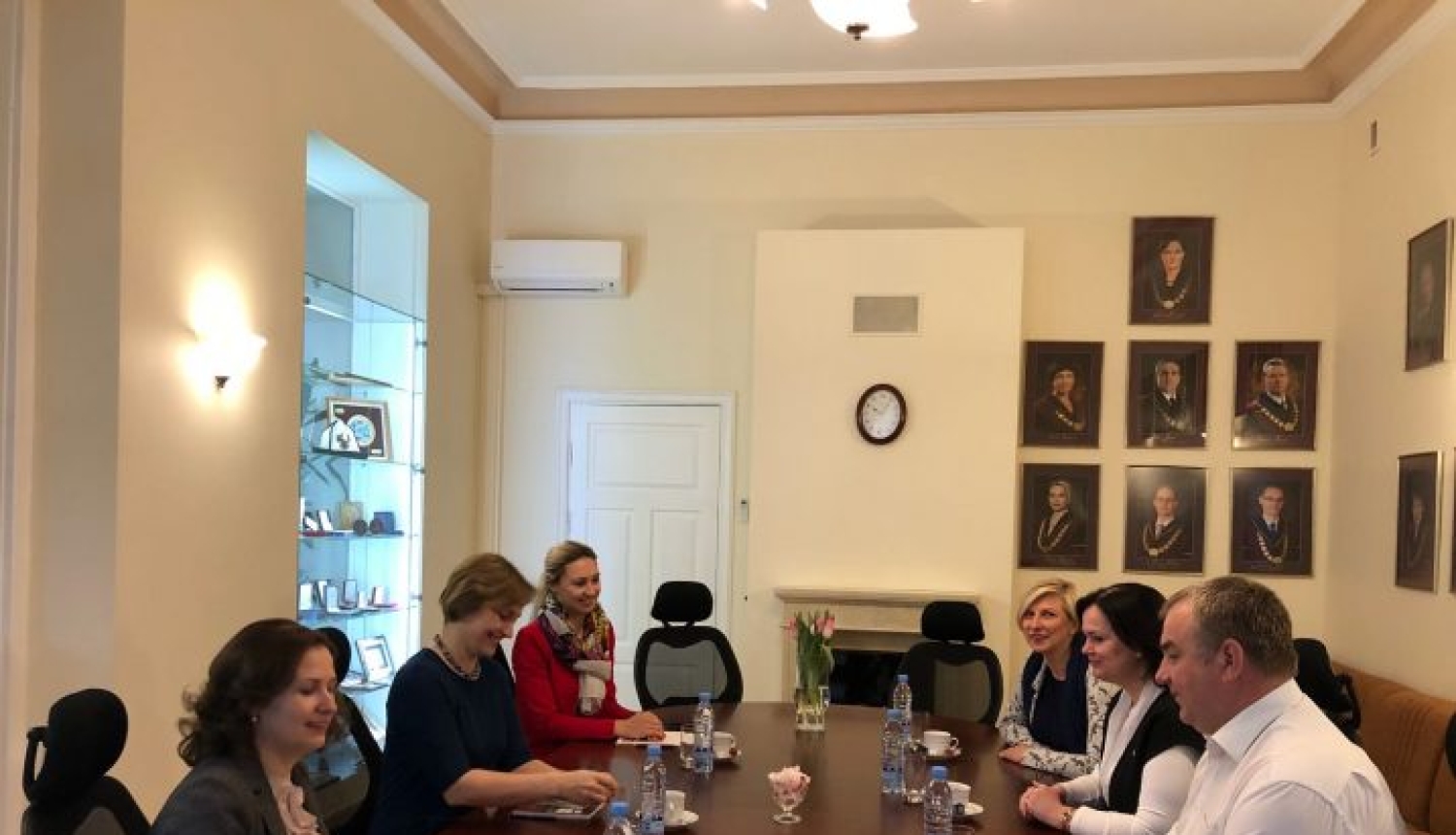 Tiesu dialogs – Satversmes tiesā viesojas Rīgas apgabaltiesas priekšsēdētāja