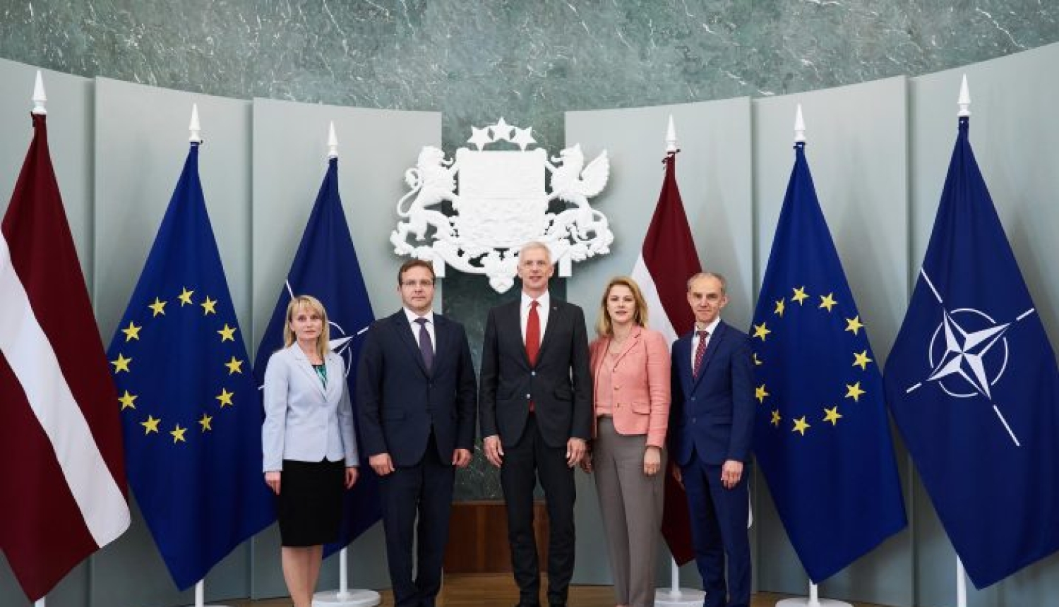 Satversmes tiesas tiesneši tiekas ar Ministru prezidentu Krišjāni Kariņu