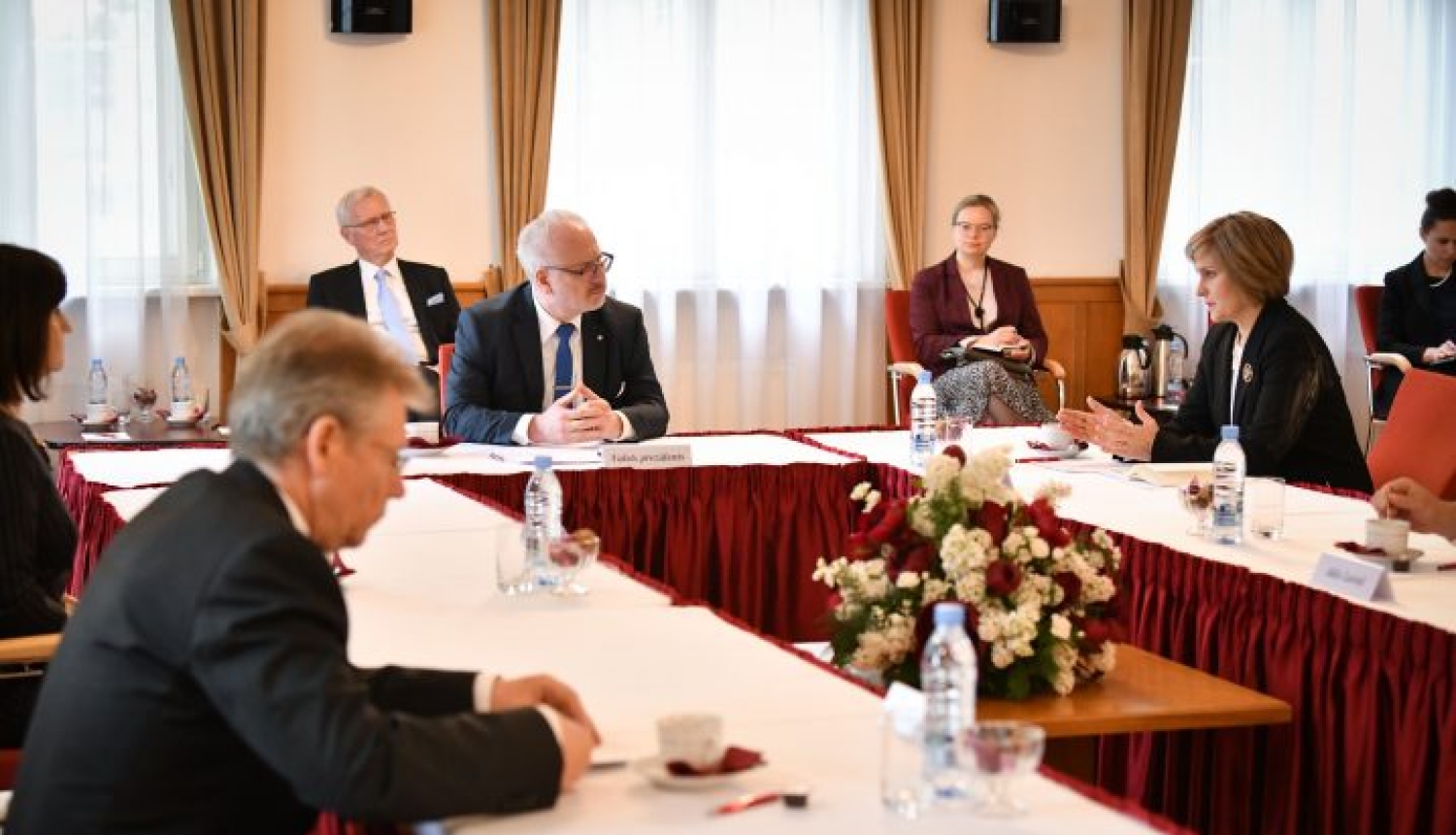 Valsts prezidents Egils Levits tiekas ar Satversmes tiesas tiesnešiem