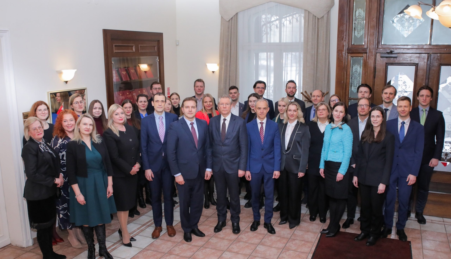 Divpusējā dialoga ietvaros tiekas Satversmes tiesas un Ekonomisko lietu tiesas tiesneši un darbinieki